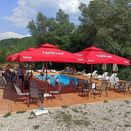 Hotel Camp Sutjeska à Tjentiste Extérieur photo