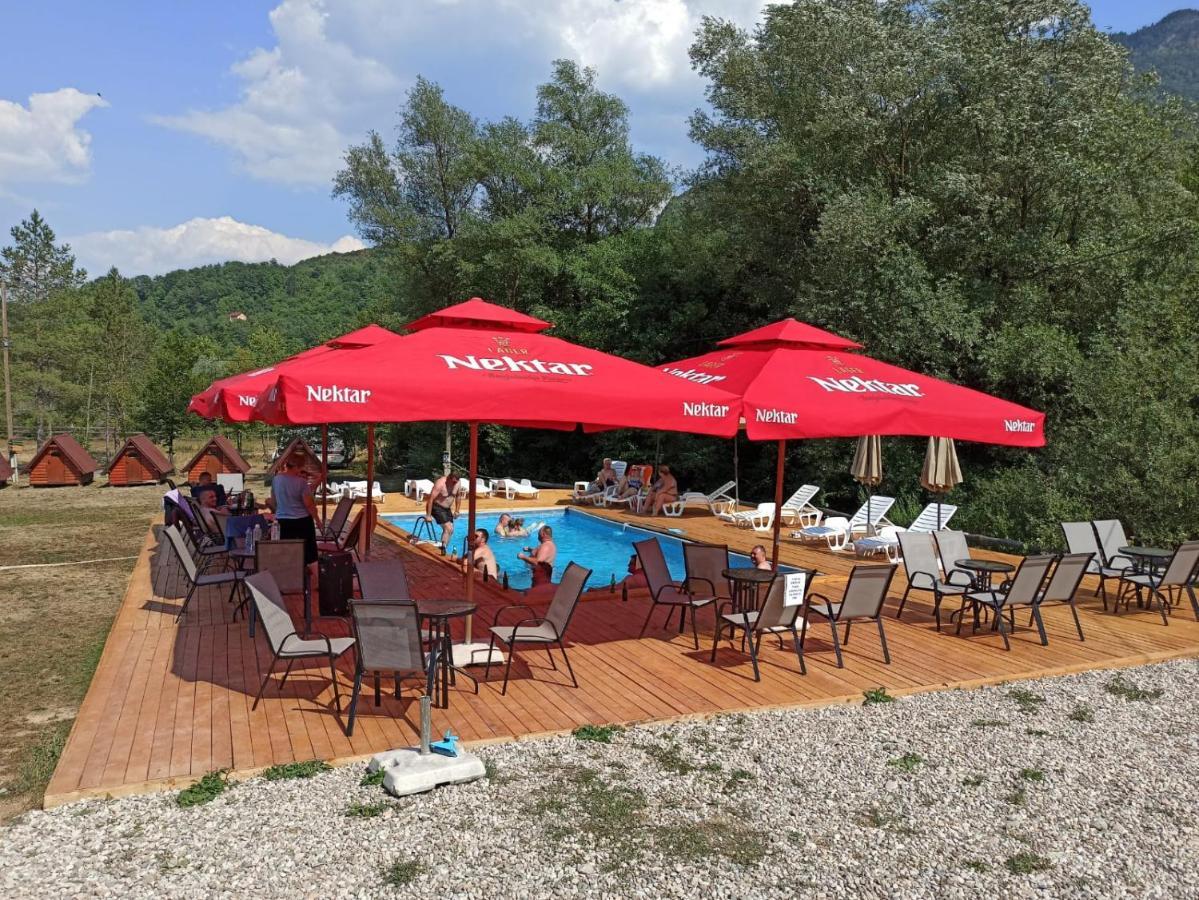 Hotel Camp Sutjeska à Tjentiste Extérieur photo