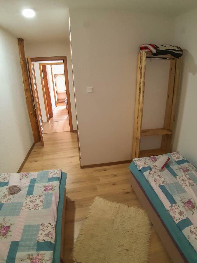 Hotel Camp Sutjeska à Tjentiste Extérieur photo